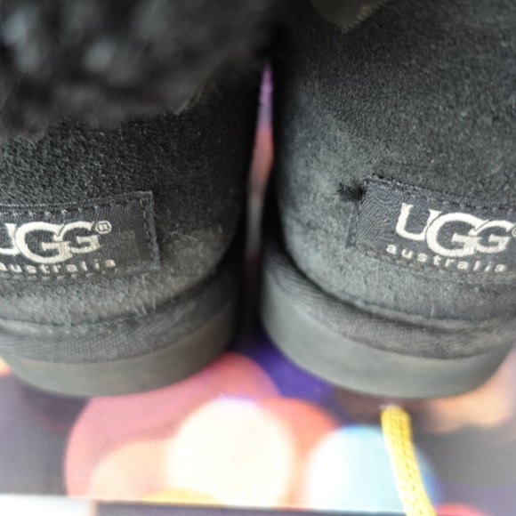UGG boots - Picture 3 of 3